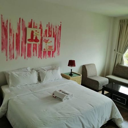 Natol Homestay - Kuching Home Penthouse Airport Road Eksteriør bilde